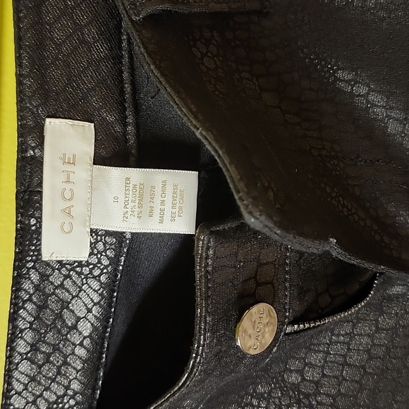 Cache Women's Tonal Premium Faux Leather Black Snake Snakeskin Skinny Pan, sz 10 - Picture 3 of 11